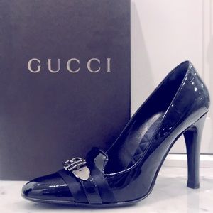 Gucci | Navy Patent Leather Heels Size 6